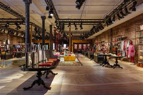 gucci factory outlet nyc